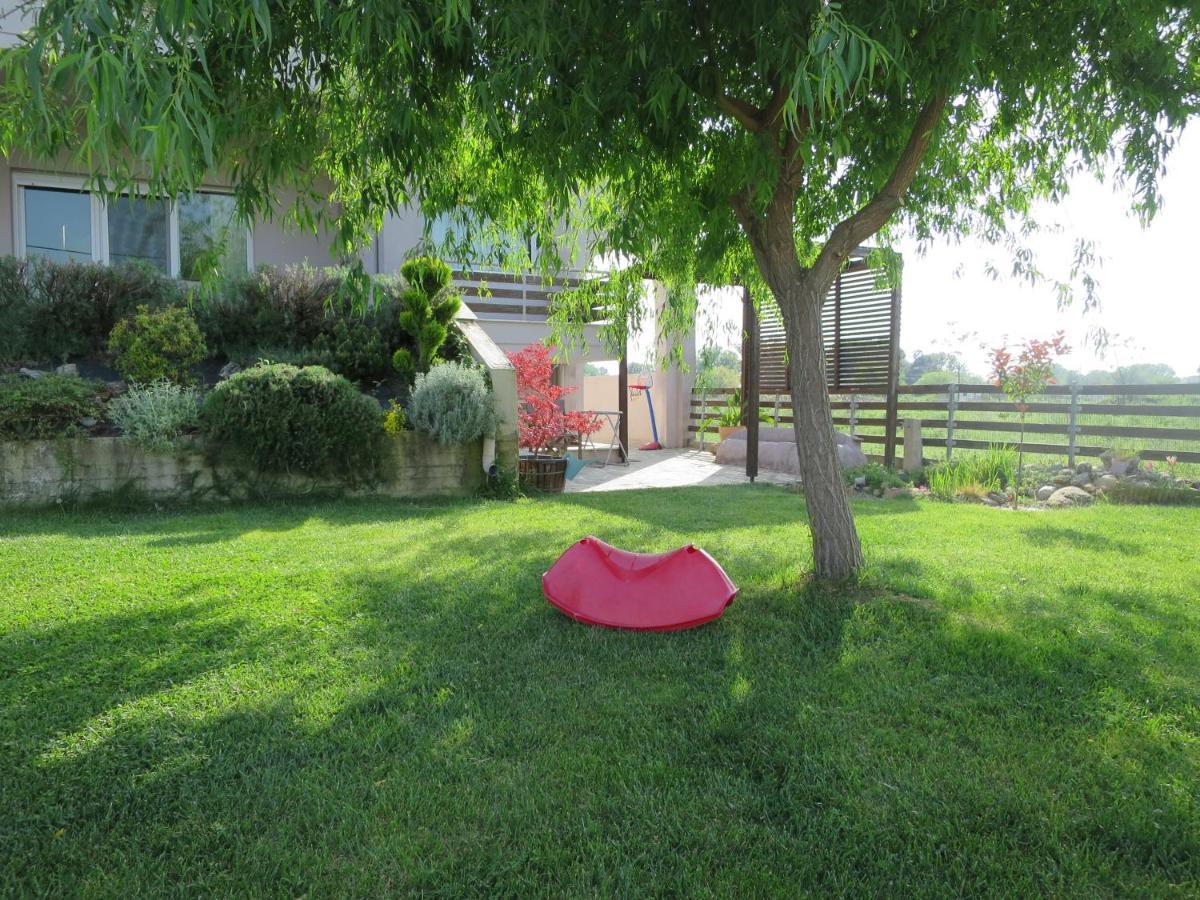 Guesthouse With Garden Komotini Eksteriør billede